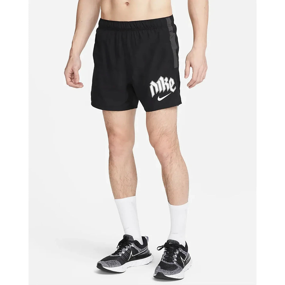 Nike - Black Challenger RD Shorts 5”