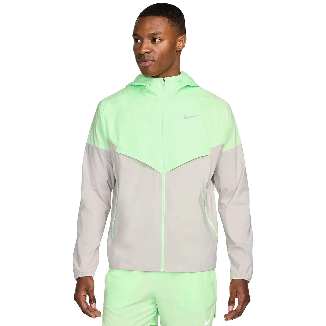 Nike Impossibly Light Windrunner Running Jacket - Vapour Green