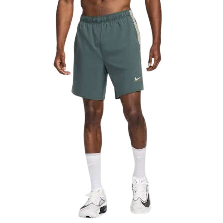 Nike Challenger 18cm Brief-Lined Shorts - Vintage Green